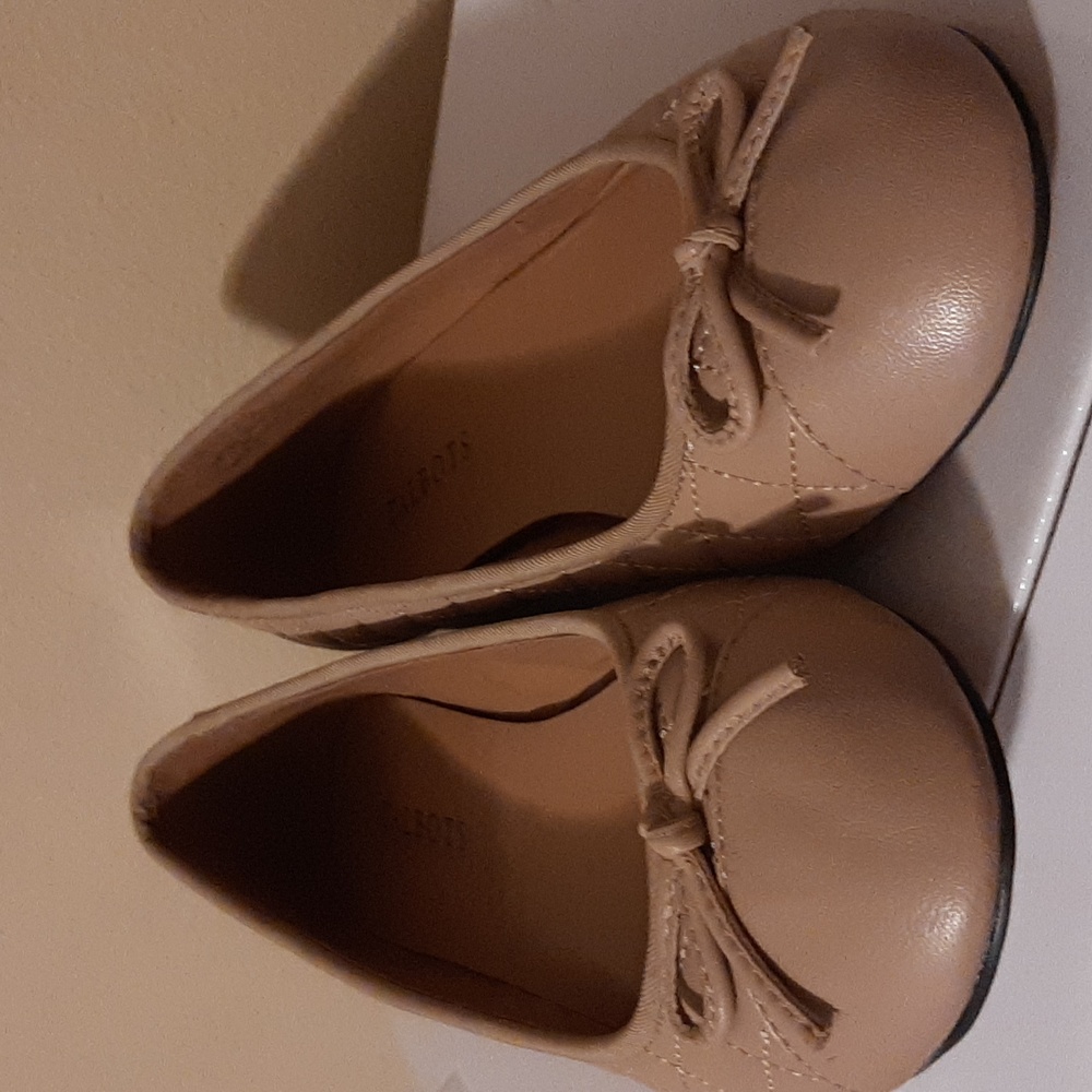 TALBOTS Leather Women Flats